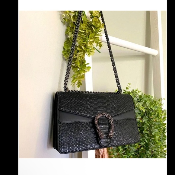 Neiman Marcus luxury Leather with the opulent Neiman Marc Croc-Embossed bag😍 - Picture 12 of 13